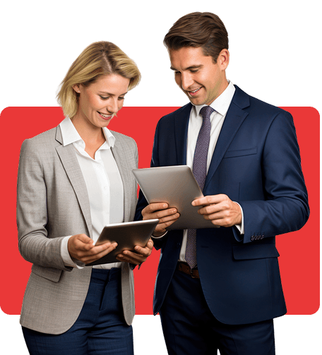 Profissionais analisando tablet